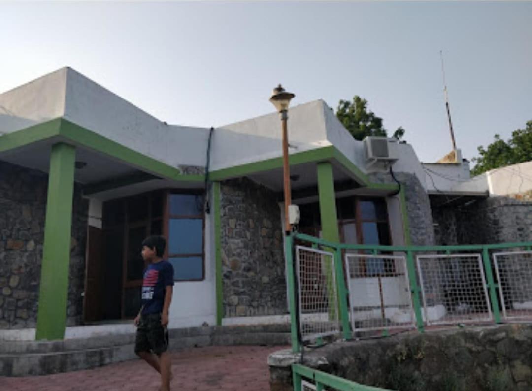 Vamoose Rupmati The Valley Hotel Māndu Buitenkant foto